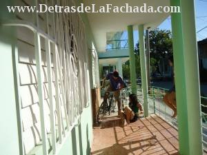 Luz Caballero 969 e/Carretera y E Giro