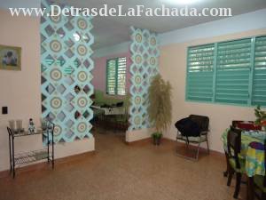 Luz Caballero 969 e/Carretera y E Giro