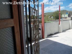 Entrada al inmueble de la 3era planta