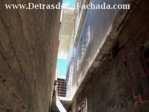 Vista hacia arriba tres plantas