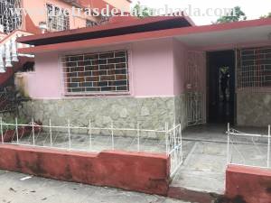 Calle Fomento 352, entre Peralejo y Angel Guerra, Holguin