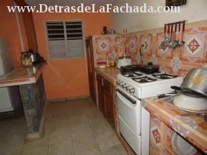 Un ángulo de la cocina de la casa