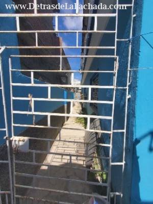 Calle Paz entre sol y luz Reparto luz