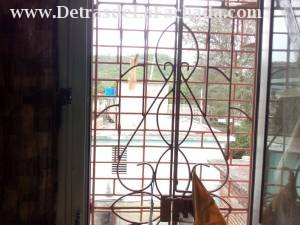 Calle A No 12 altos  entre libertad y maceo.Holguin