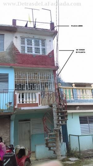 Calle A No 12 altos  entre libertad y maceo.Holguin