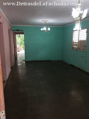 Calle Fomento 352, entre Peralejo y Angel Guerra, Holguin