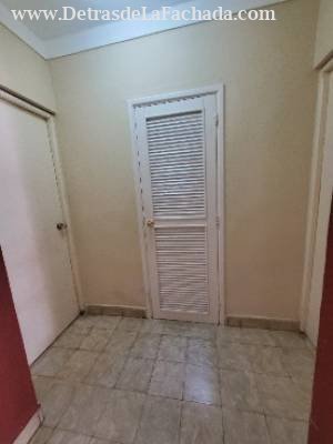 Calle Paz entre sol y luz Reparto luz