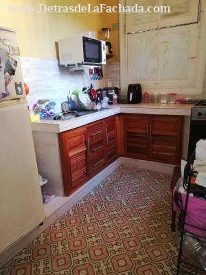 A 1 cuadra de g y de 23