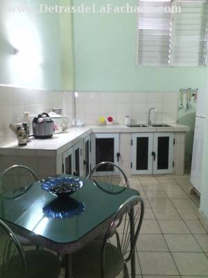 casa de 3/4,portal,garage amplio,cisterna,242mts.Lisa(i1a56)