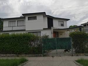 Villoldo #315 entre Bayamo y San Gregorio