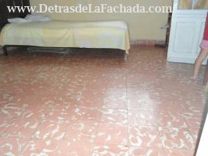 calle Leonor entre clz de buenos aires y carvajal, cerro, la habana cuba