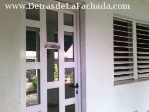 casa de 3/4,portal,garage amplio,cisterna,242mts.Lisa(i1a56)