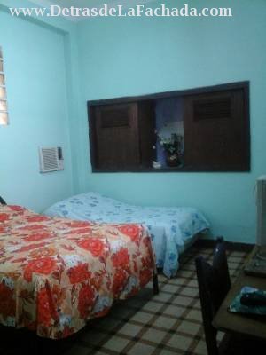 casa capit biplanta(bajos),4cuart. Vedado(g1a80)77683806 - $85,000