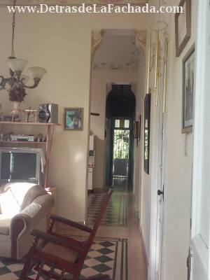 Vista interior pasillo central