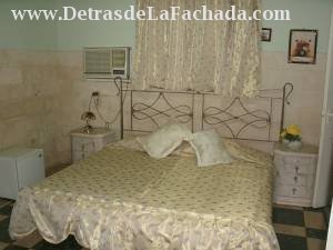 calle F No. 107 Bajos e/ 5ta y Calzada