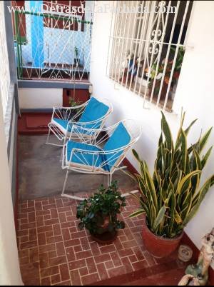 A 3 cuadras de 124 y 35