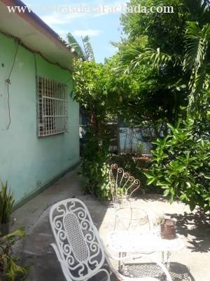 Calle 184 entre primera y quinta avenida Playas