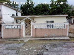 Calle Central #542 entre el Callejon de los Padres y Belot