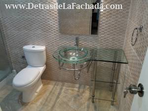 5ta Ave / 258 y 260. Santa Fe, Playa. La Habana. Cuba. Muy cerca de la Marina  Hemingway.