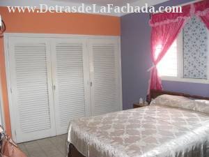 Santa Catalina 614 e/ Mayía Rodríguez y La Sola