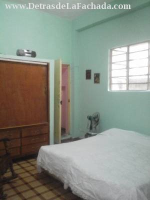 casa capit biplanta(bajos),4cuart. Vedado(g1a80)77683806 - $85,000