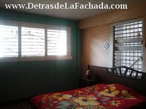 casa capit biplanta(bajos),4cuart. Vedado(g1a80)77683806 - $85,000
