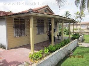 Calle 1ra. No.30025, esquina a 302