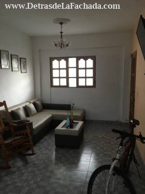 Calle pasaje B #7835 entre K y Lindero