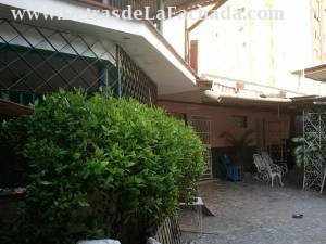 calle F No. 107 Bajos e/ 5ta y Calzada