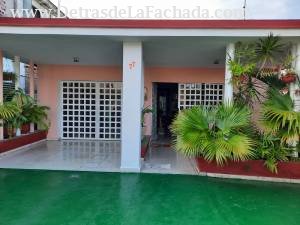 Pallares 77 entre Nazareno y Corona