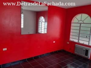 289 Calle entre 132 y 134 #13207 Boyeros, berenguer