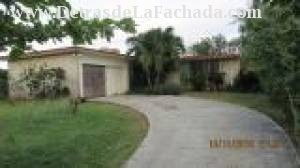 Casa independiente en Reparto Playa, Habana,Cuba.