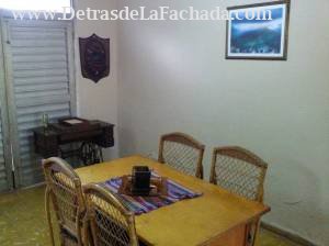 Ave. 233 No. 21038, e/ 235 y 216, Fontanar