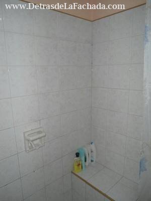 calle Leonor entre clz de buenos aires y carvajal, cerro, la habana cuba