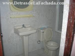 Bano en uno ce los cuartos