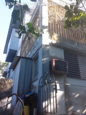 Cerca del cine Acapulco