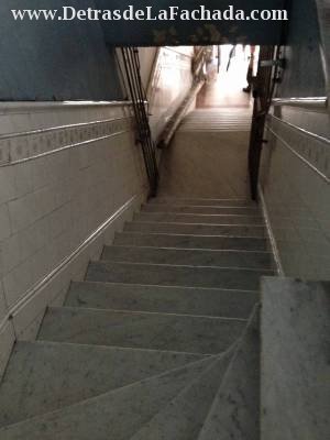 Escalera acceso