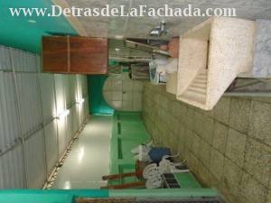 Car-poch and laundry area