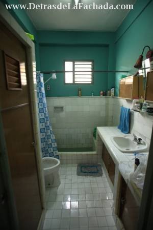 Avenida Antonio Maceo # 25 104, entre cana y margot