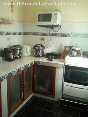 San Mariano No.112  entre felipe poey y heredia