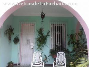 casa capit biplanta(bajos),4cuart. Vedado(g1a80)77683806 - $85,000