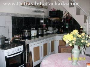 Calle san Joaquín # 2218 entre Santa Emilia Y Santa Rosa