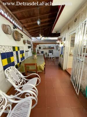 Calle 218 #2108 entre 21 y 23 Atabey