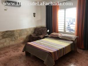 Calle Quebec entre Guatemala y Montevideo