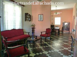 Vista de la sala y el comedor.