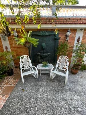 Calle 218 #2108 entre 21 y 23 Atabey