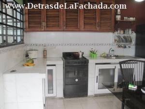 Carretera Central e/ Mangos y B