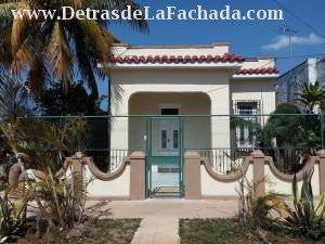 Se vende casa independiente en Playa, Ampliación Almendares