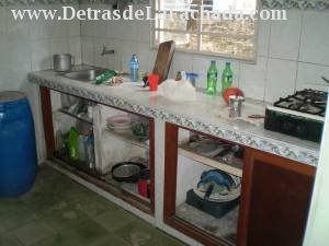 Calle 2da, Entre 1ra Y colón