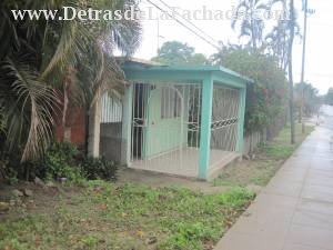 Carretera Central e/ Mangos y B